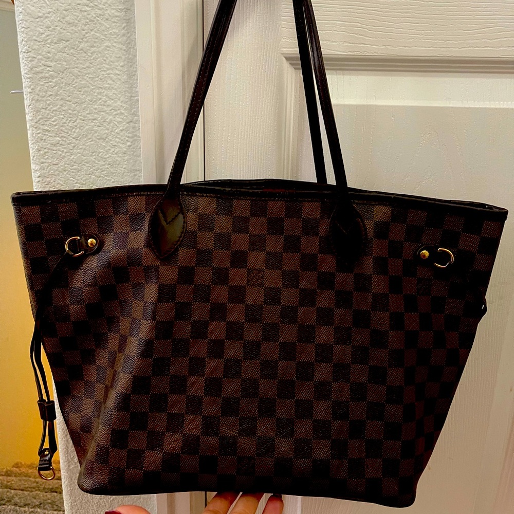 Louis Vuitton Neverfull Damier Ebene MM